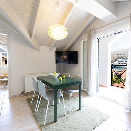 Domus City Apartment อาร์กอสโตลี ภายนอก รูปภาพ