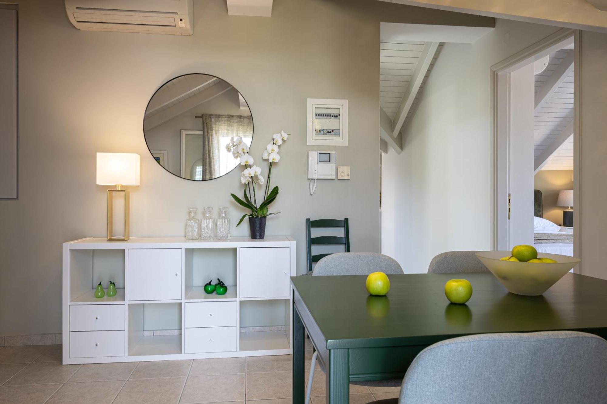 Domus City Apartment อาร์กอสโตลี ภายนอก รูปภาพ